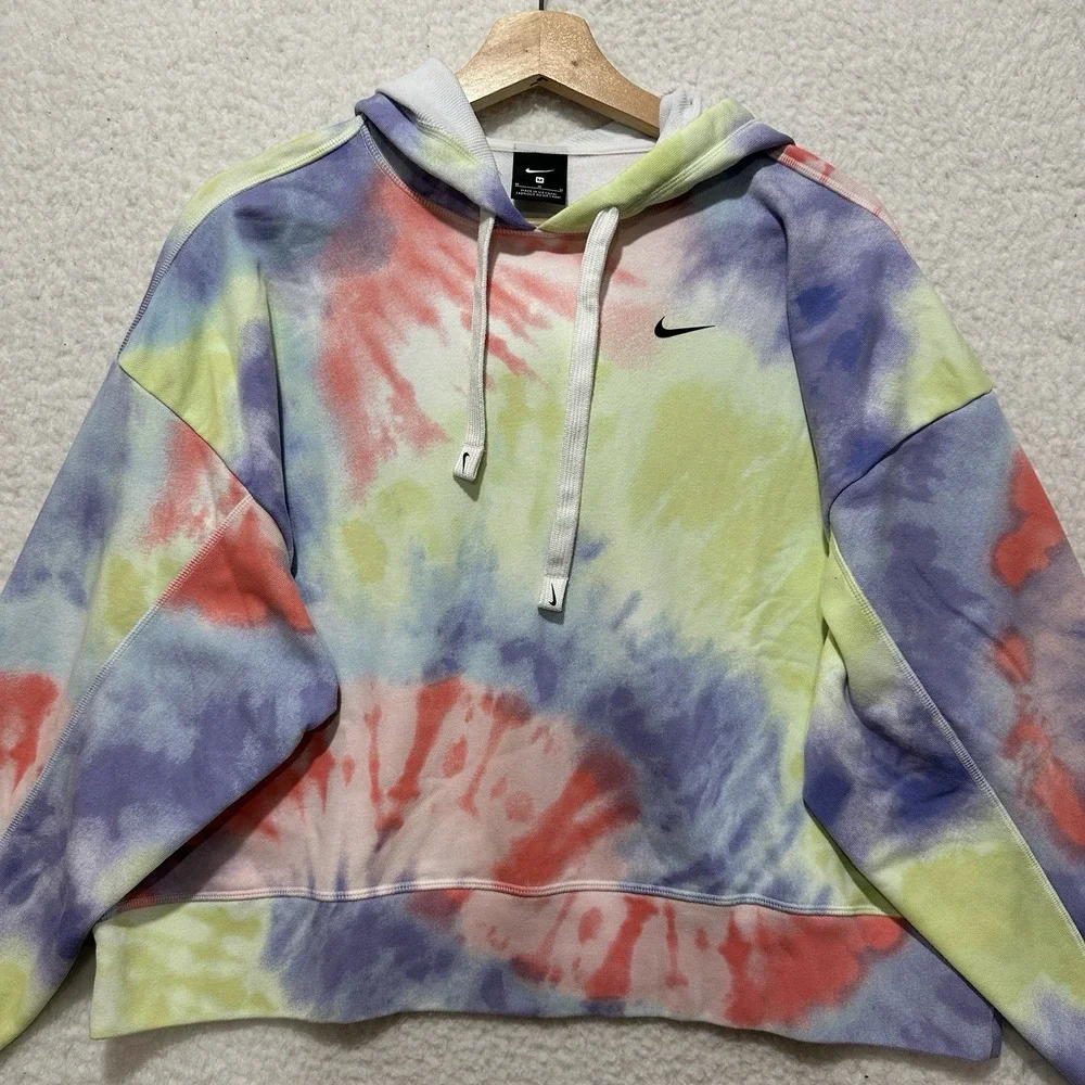 Nike Dri-FIT Get Fit Hoodie Womens Multicolor Pulse Tie-Dye  Cropped Size‎ M